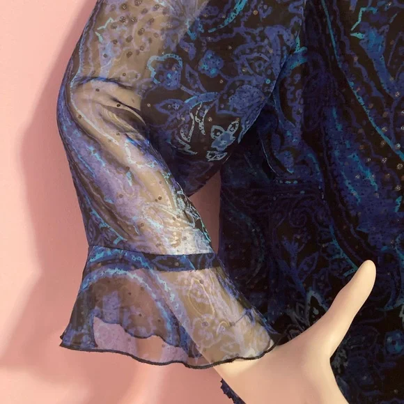 Sheer top with attached shell - Picture 2 of 5